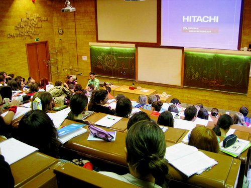 کالج مک دنیل مجارستان